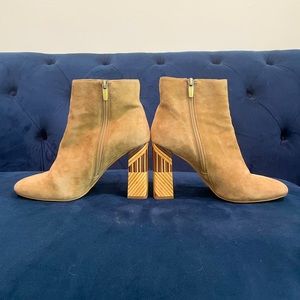 Vince Camuto booties with an AMAZING heel